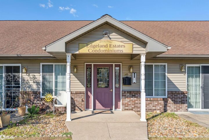 Property Photo:  409 -A Garfield St A  IA 50635 