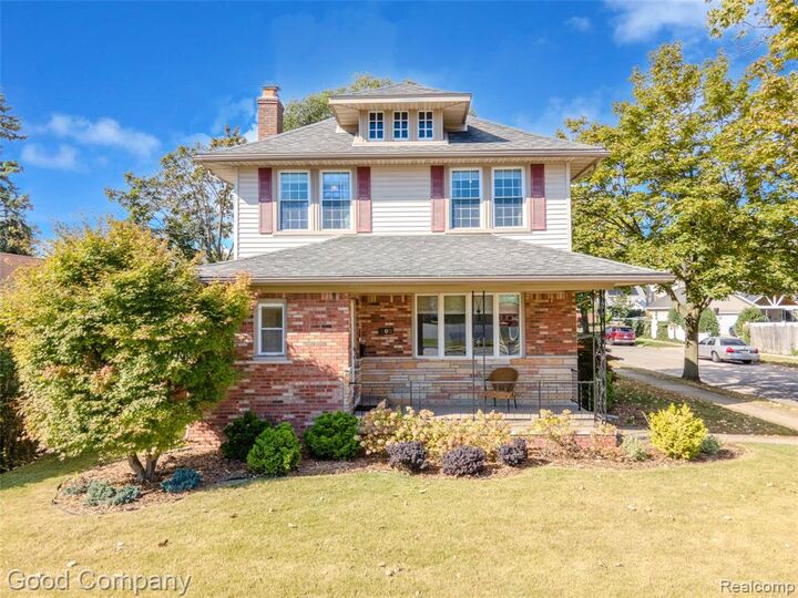 Property Photo:  202 S Campbell Road  MI 48067 3950