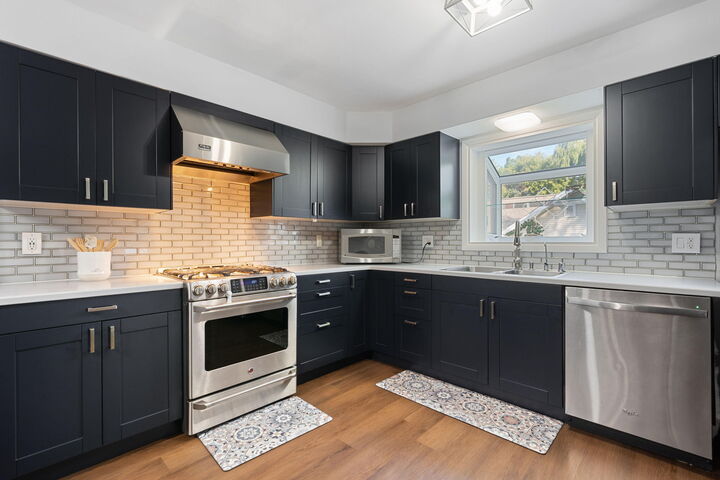 Property Photo:  4095 W Woodale Ave  WI 53209