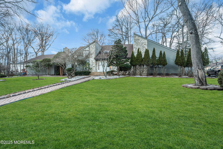 8 Ross Court  Oakhurst NJ 07755 photo