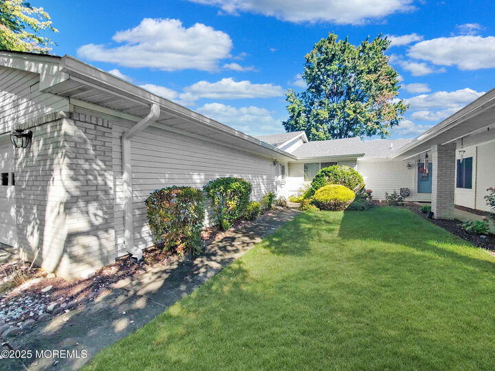Property Photo:  742 Pompton Road 742A  NJ 08831 