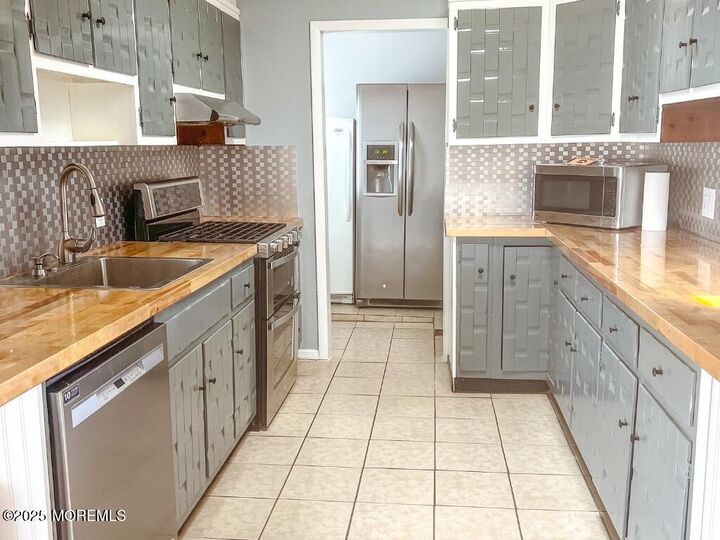 Property Photo:  101 Sandy Point Drive  NJ 08723 