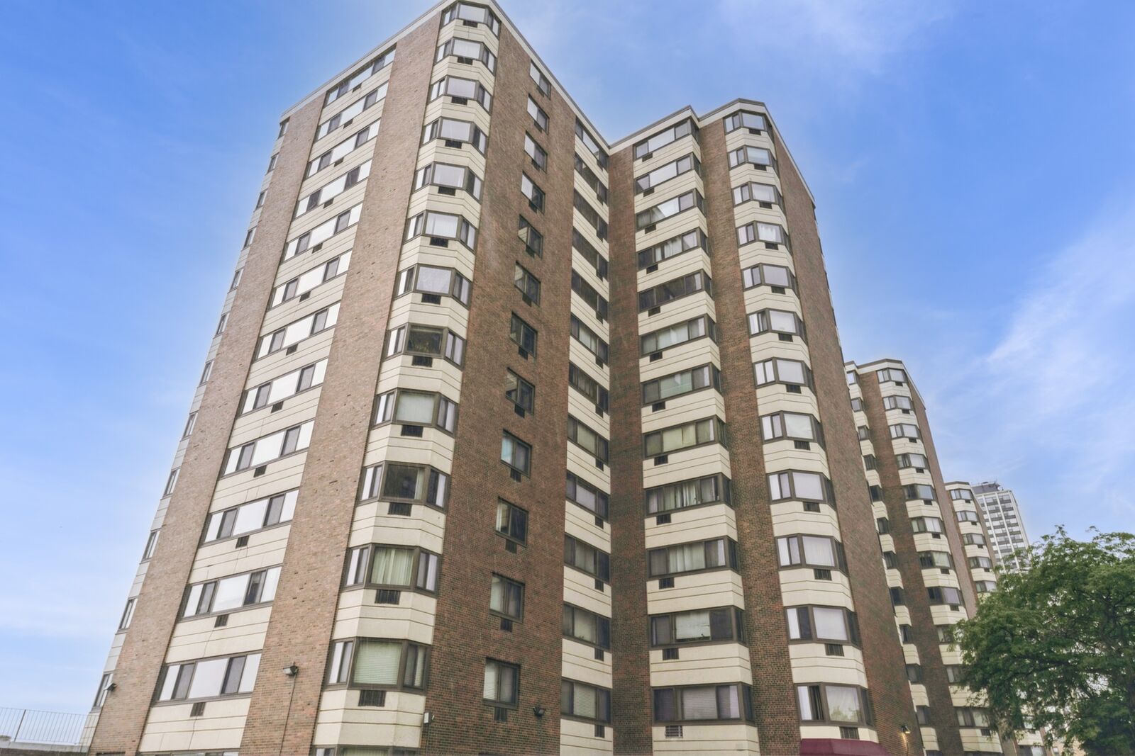 Property Photo: 7337 S South Shore Drive 624 IL 60649