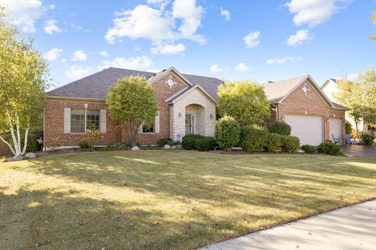 Property Photo: 730 Bruce Drive IL 60140
