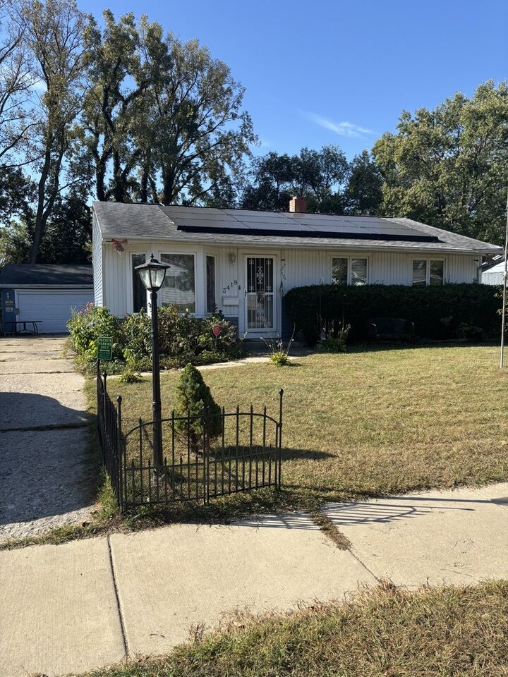 Property Photo: 3419 Green Dale Drive IL 61109