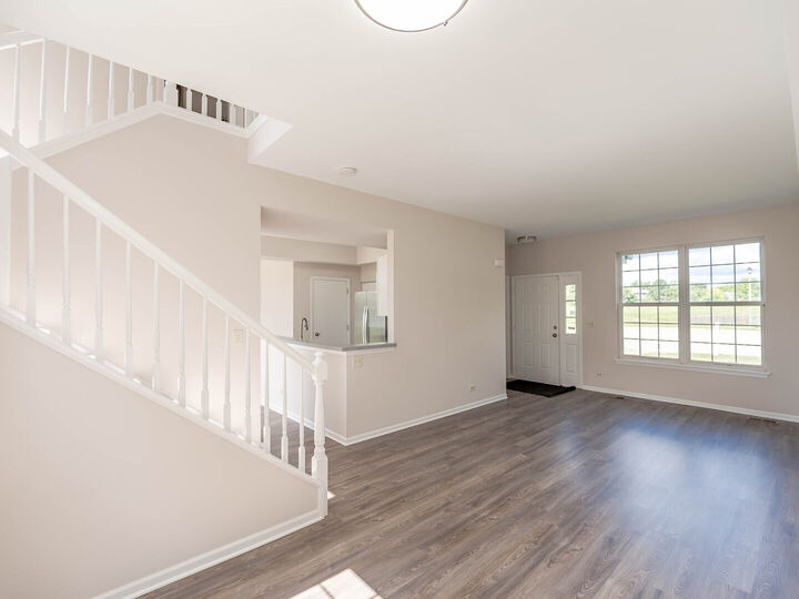 Property Photo: 123 Dunton Court IL 60060