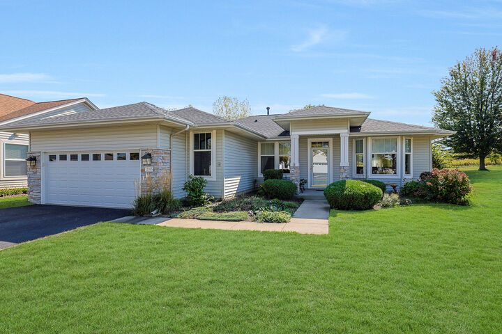12303 Fox Run Court  Huntley IL 60142 photo