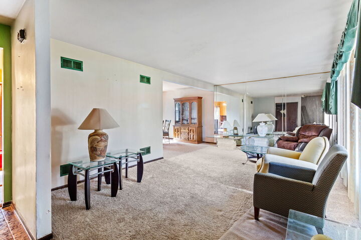 Property Photo: 3 Rich Court IL 60466