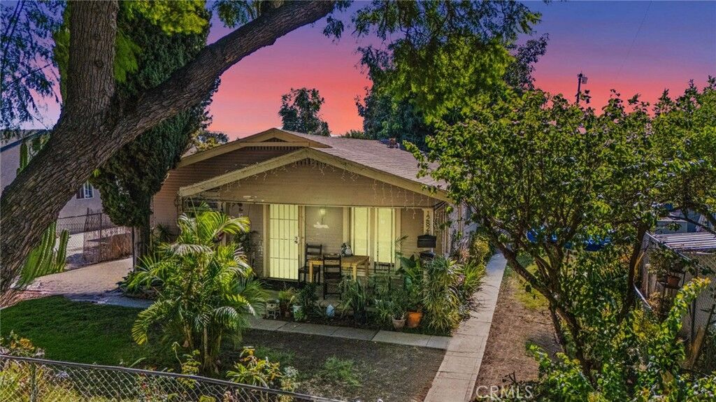 Property Photo:  12822 Danbrook  CA 90602