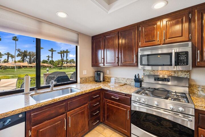 Property Photo: 312 Castellana S CA 92260