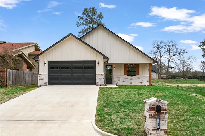 911 Augusta Drive  Lufkin TX 75901 photo
