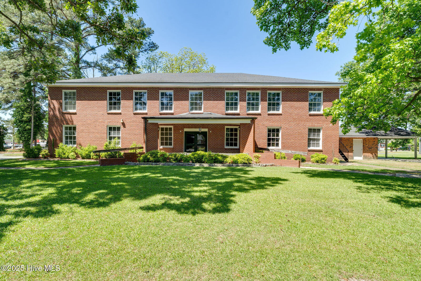 Property Photo:  107/109 N Center Street  NC 28398 