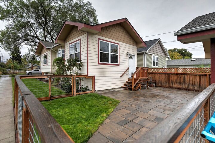 Property Photo:  1402 Defoe Street  MT 59802