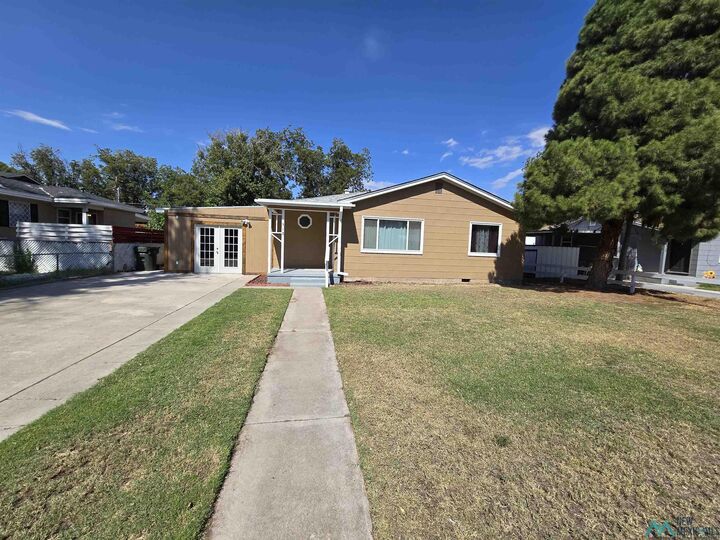 Property Photo: 310 Glendale Street NM 88220