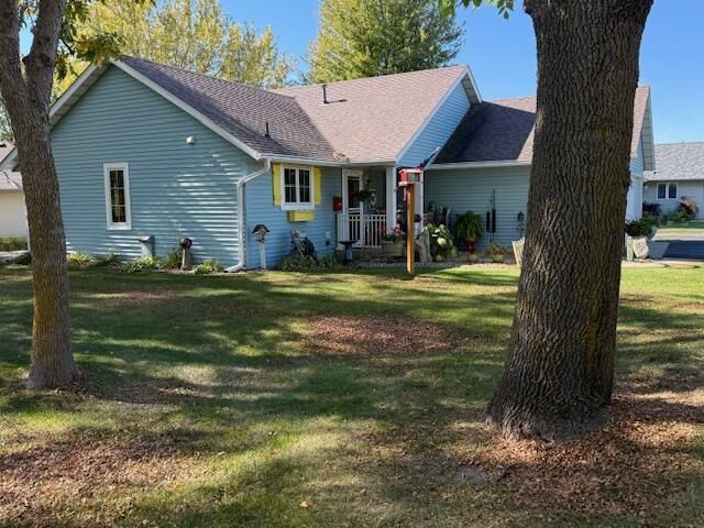 Property Photo:  260 Voyager Drive  MN 56308 