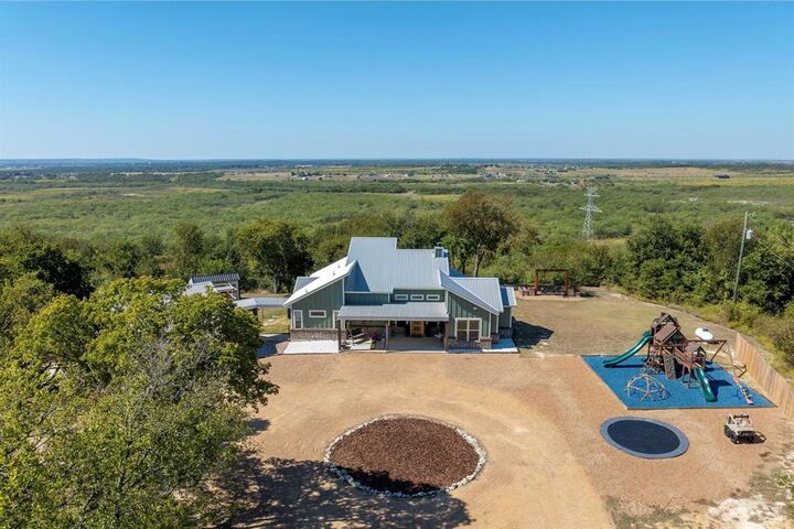 1050 El Camino  Waxahachie TX 75167 photo