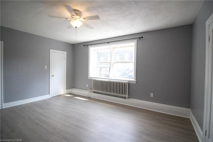 Property Photo:  227 James Street N 2  ON L8R 2L2 
