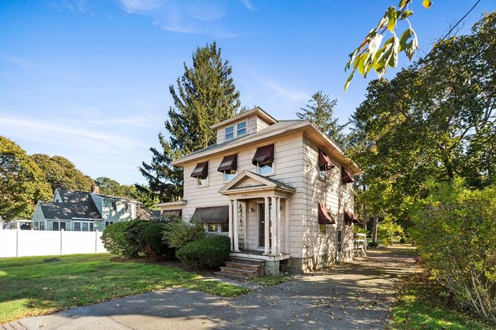 807 Salem St  Lynnfield MA 01940 photo