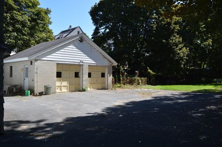 Property Photo:  116 Pine St  MA 01420 