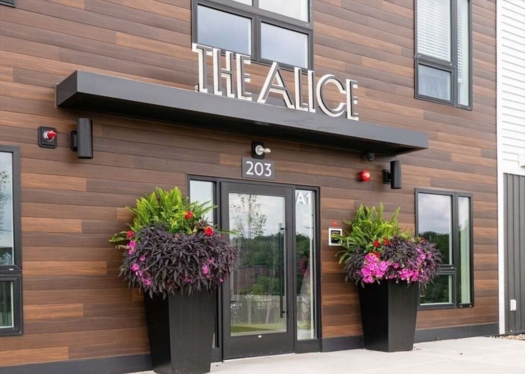 Property Photo:  203 Lowell 119  MA 01887 