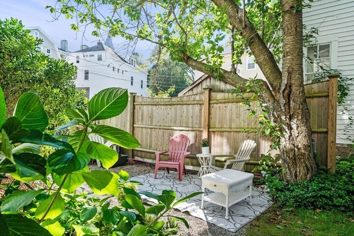 Property Photo:  26 Summer Street 4  MA 01945 