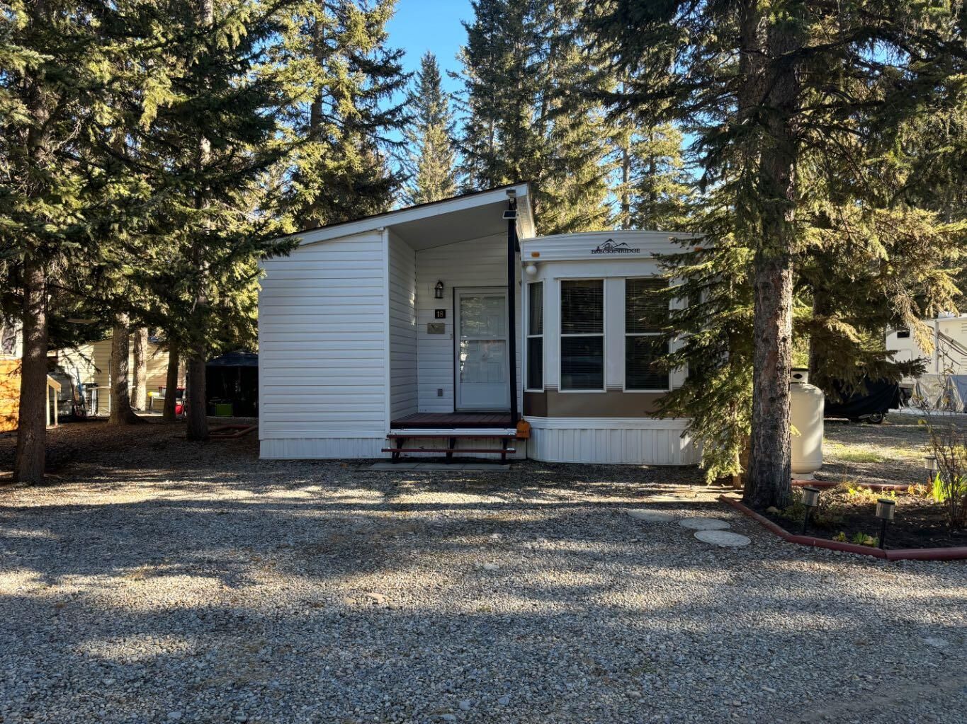 Property Photo:  200 4th Ave SW 18  AB T0M 1X0 