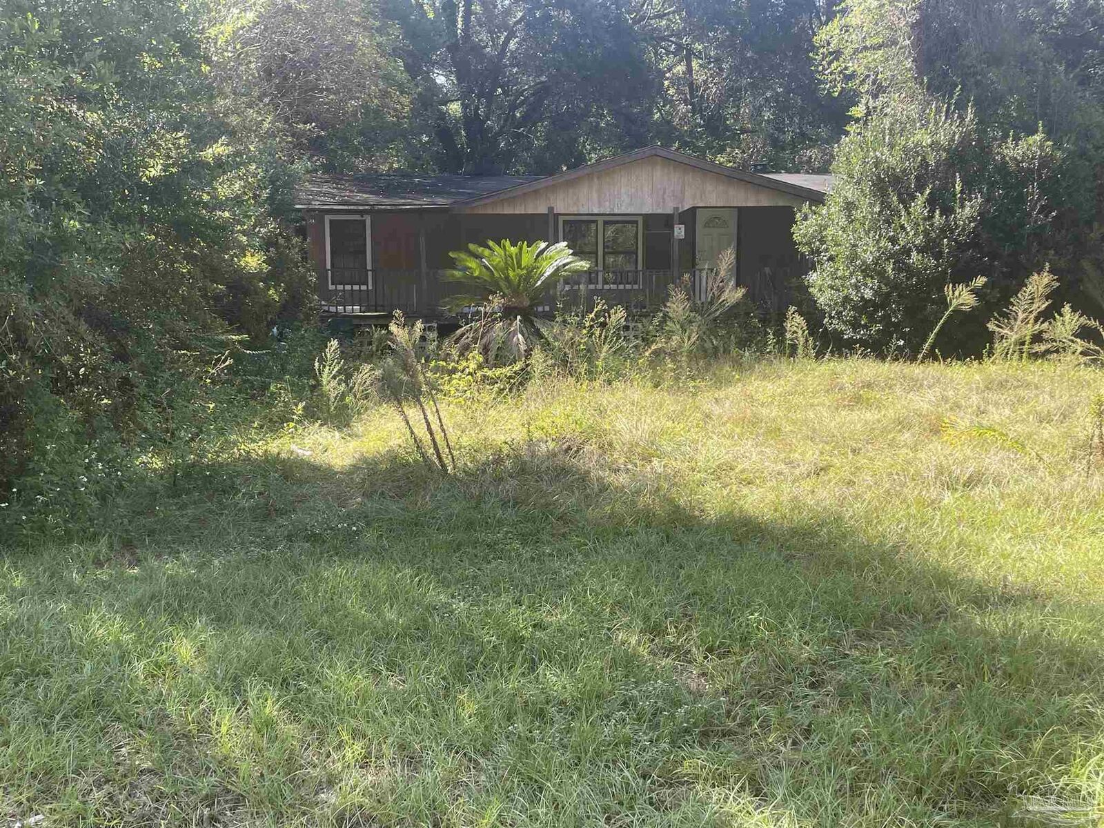 Property Photo:  461 Boyette St  FL 32514 