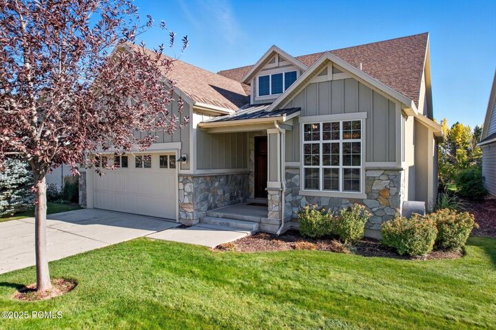 Property Photo: 587 W Bayhill Drive UT 84049