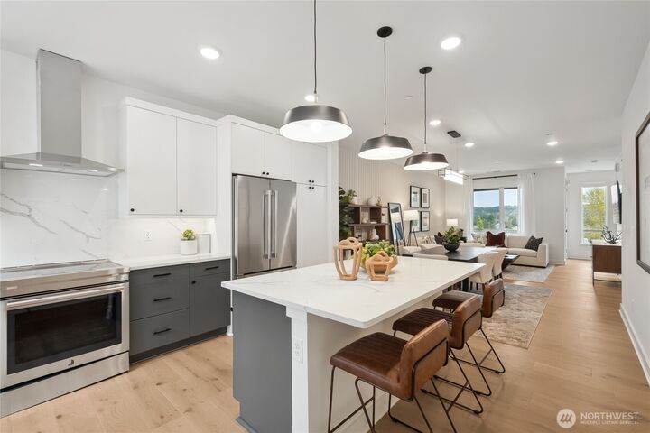 12237  137th Place NE 2807  Redmond WA 98052 photo