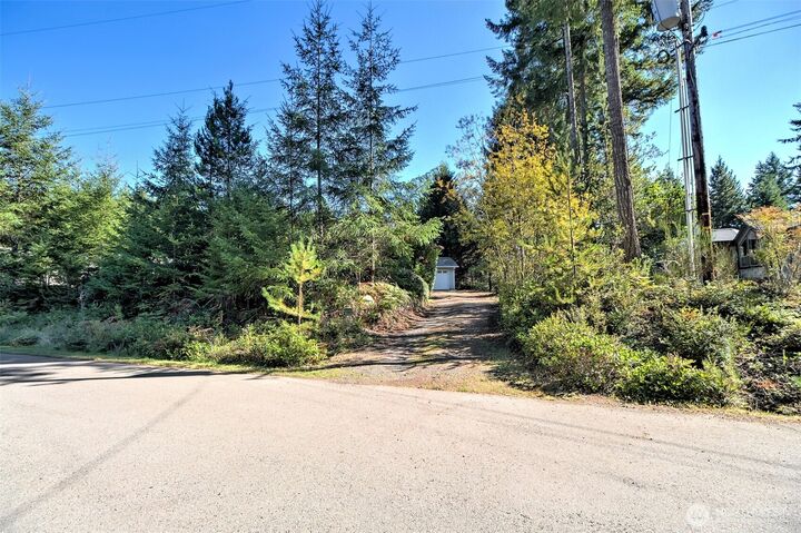 Property Photo: 150 E Peaceful Place WA 98546