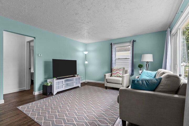 Property Photo:  300 S Lee Street  WI 54915 