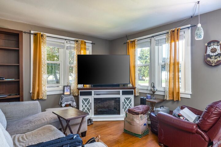 Property Photo: 102 E Cameron Street WI 54961