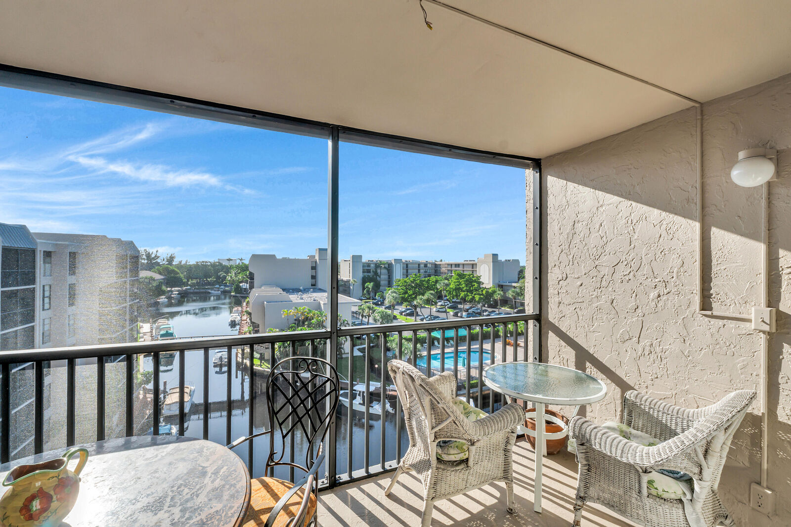 Property Photo: 4 Royal Palm Way 601 FL 33432
