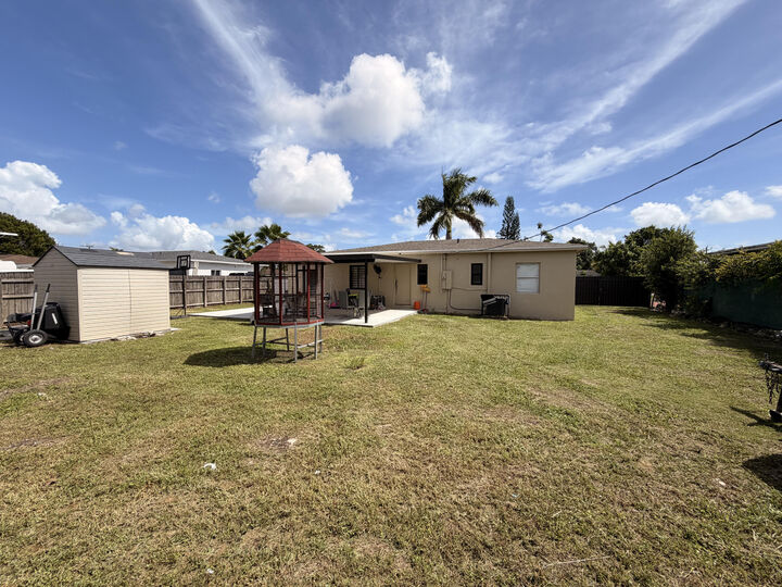 Property Photo: 14240 Graves Drive FL 33176