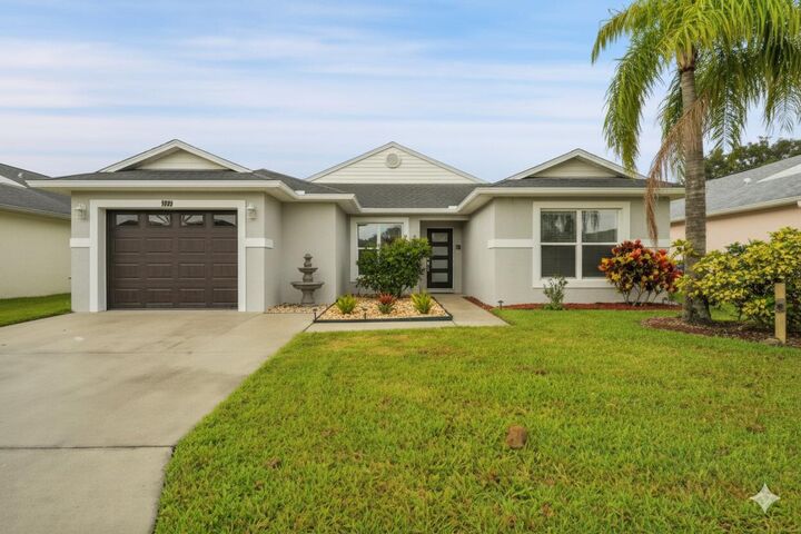 Property Photo:  6625 Alheli Court  FL 34951 