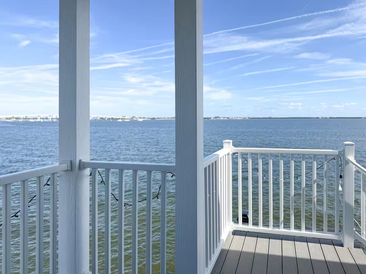 Property Photo:  453 NE Indian River Drive  FL 34957 