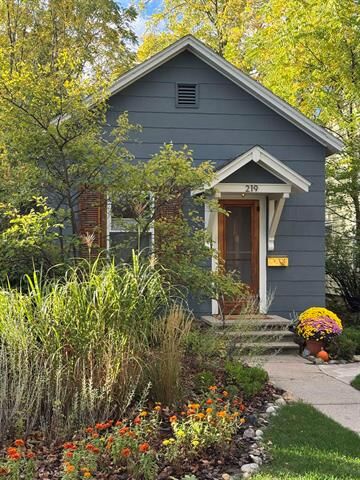 Property Photo:  219 Seventh Street  MI 49684 