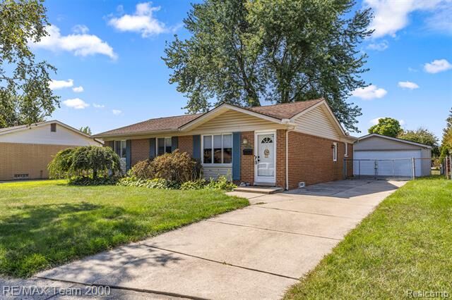 Property Photo: 7085 London Court MI 48187