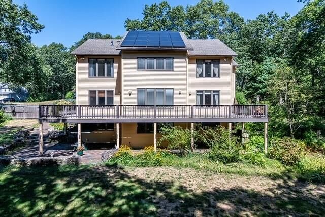 Property Photo:  221 Kings Ridge Road  RI 02879 
