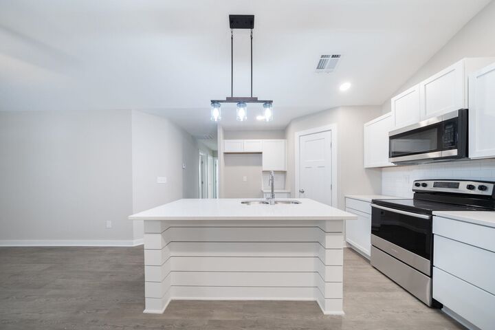 Property Photo: 16802 W Lawson St KS 67052