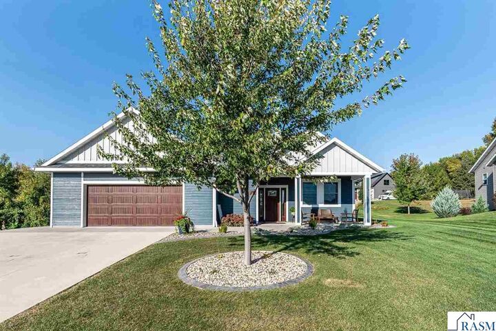 Property Photo:  135 Shoreview Drive  MN 56082 