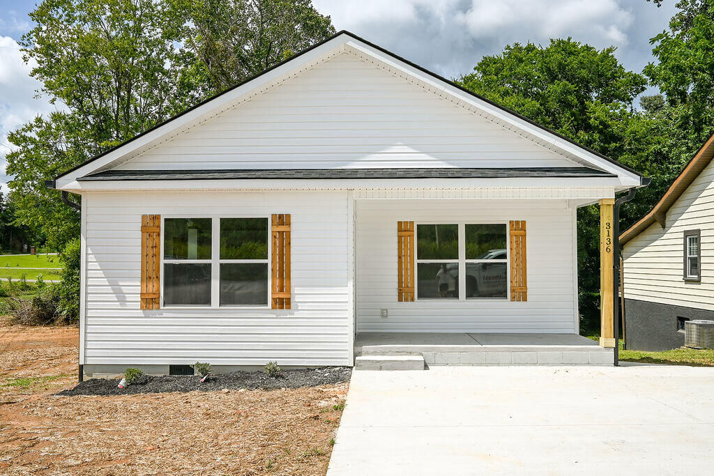 Property Photo:  123 Lindon Street  TN 37307 