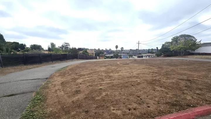 Property Photo: 233 Hill Dr CA 92083