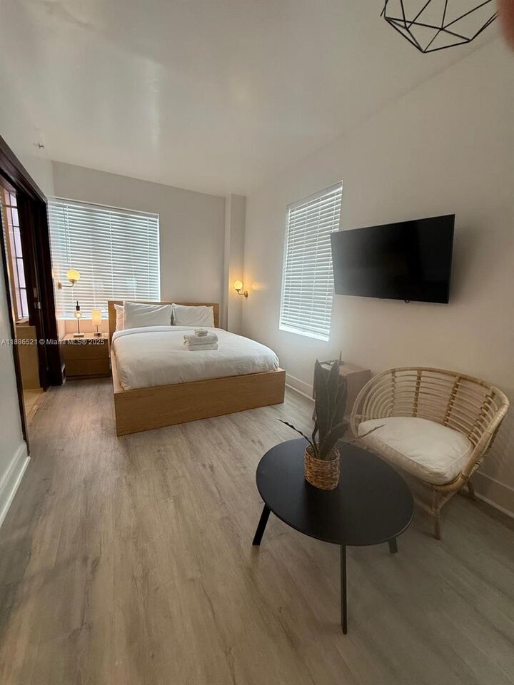 1036 Ocean Dr B309  Miami Beach FL 33139 photo
