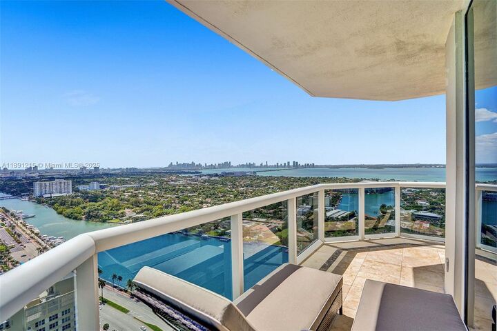 Property Photo:  4779 Collins Ave 3705  FL 33140 