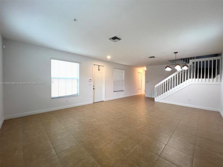 Property Photo:  1423 SW 147th Ave  FL 33027 
