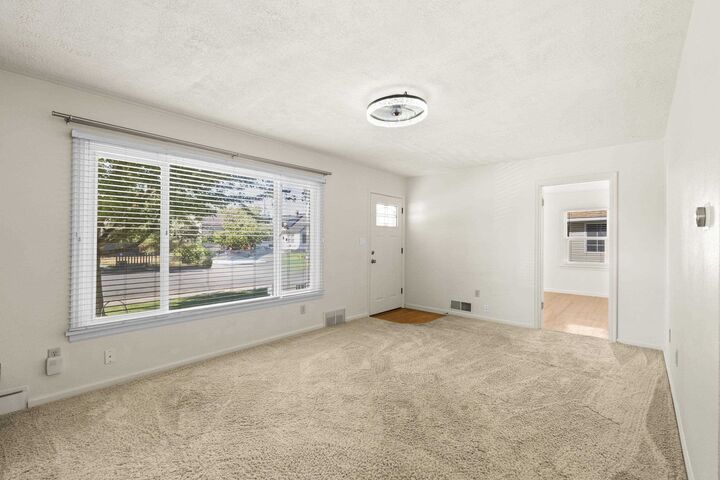 Property Photo: 5008 N Madison St WA 99205