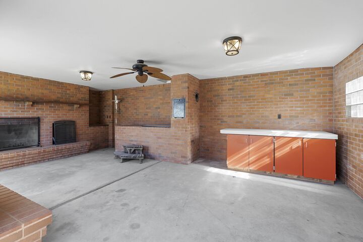 Property Photo:  5008 N Madison St  WA 99205