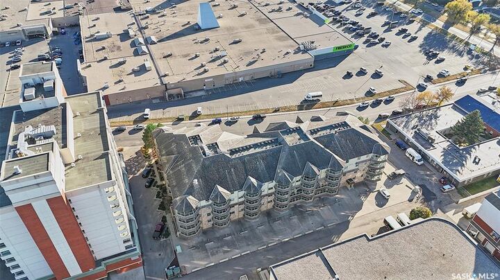Property Photo:  2213 Adelaide Street E 412  SK S7J 0J6 
