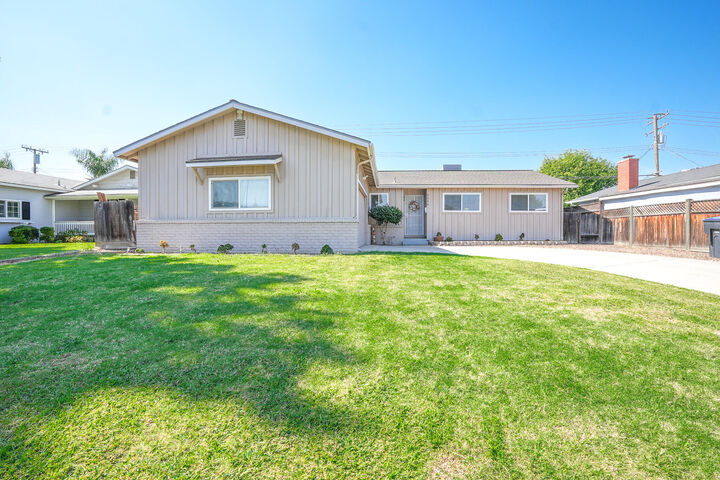 Property Photo:  2245 S Sallee Street  CA 93277 